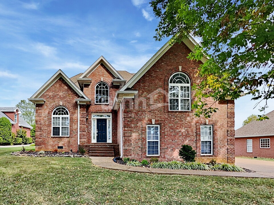 904 Bonnie Blue Way in Lebanon, TN - Foto de edificio