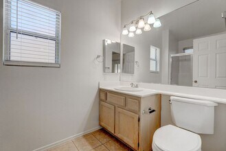2079 Poppywood Ave in Henderson, NV - Building Photo - Building Photo