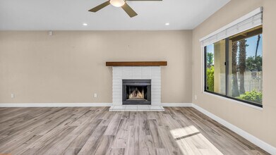 41955 Largo in Palm Desert, CA - Building Photo - Building Photo