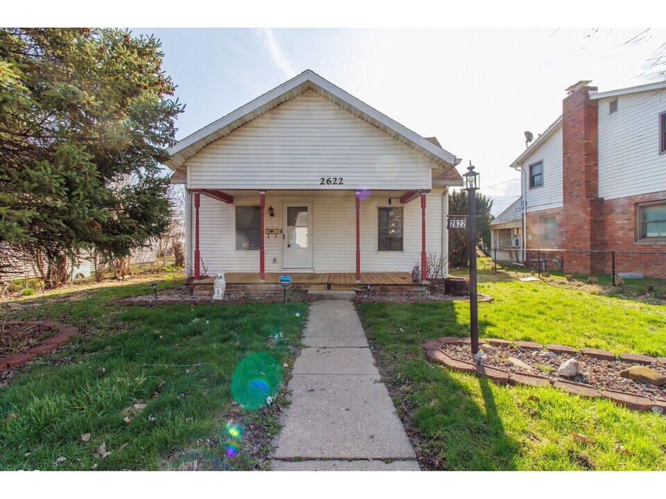 2622 Delaware St in Anderson, IN - Building Photo