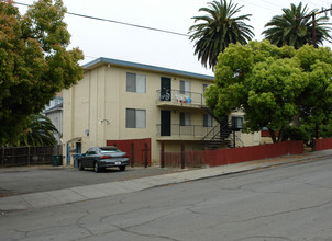 900-906 Santa Clara St in Vallejo, CA - Foto de edificio - Building Photo