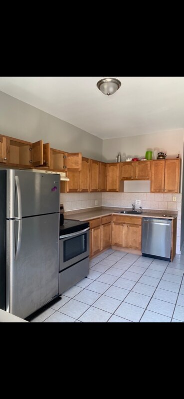 3343 N Troy St, Unit 3rd Floor in Chicago, IL - Foto de edificio - Building Photo