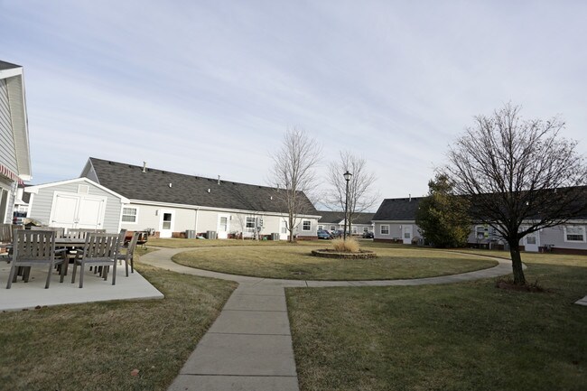 Ottawa Senior Apartments in Ottawa, IL - Building Photo - Building Photo