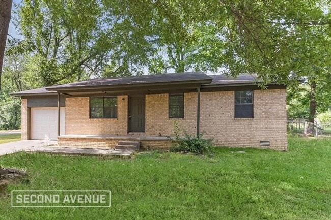 property at 1014 O'Neal St