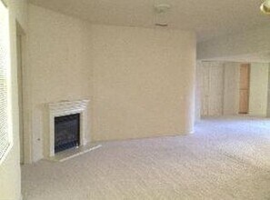 743 Black Mountain Ln in Newman, CA - Building Photo - Building Photo