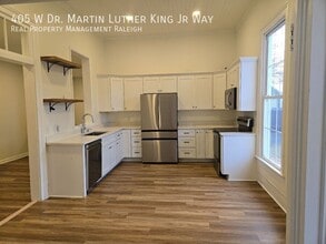 405 W Dr. Martin Luther King Jr. Way in Selma, NC - Building Photo - Building Photo