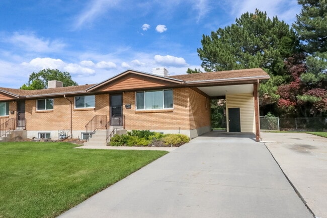 property at 8319 S Harrison Cir