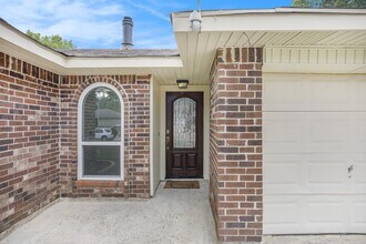 22515 Colonialgate Dr in Spring, TX - Building Photo - Building Photo