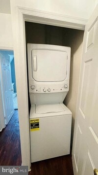 106 Stuart Ave photo'