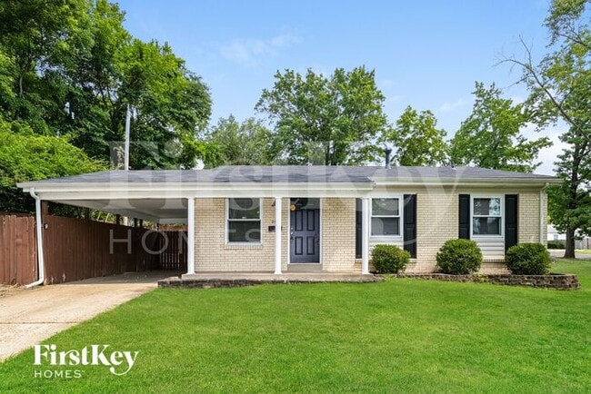 property at 2585 Teakwood Manor Dr