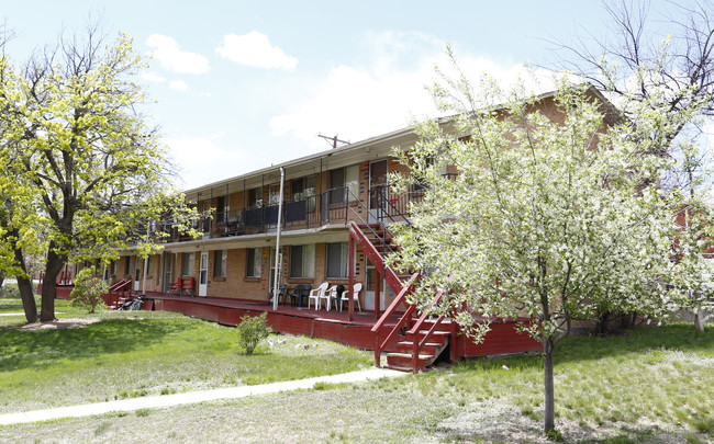 Creekside on 8th in Denver, CO - Foto de edificio - Building Photo