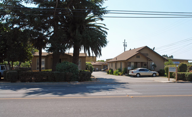 2109 Freedom Blvd in Freedom, CA - Building Photo - Building Photo