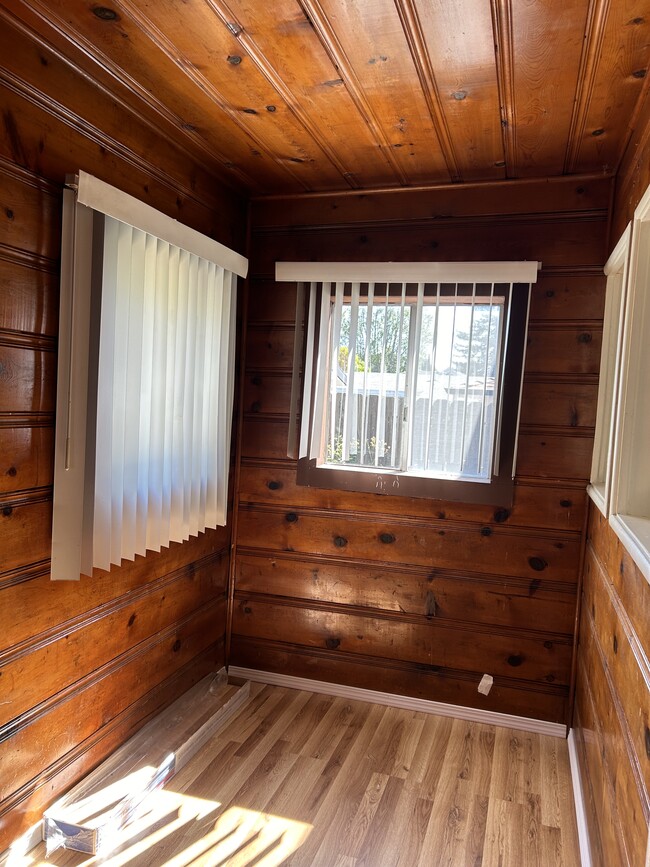 1557 D St, Unit Apartment in Hayward, CA - Building Photo - Building Photo