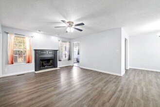 1277 Barbee Ln in Clarksville, TN - Building Photo - Building Photo