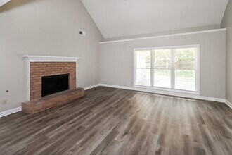 9012 Brent Ln in Memphis, TN - Foto de edificio - Building Photo