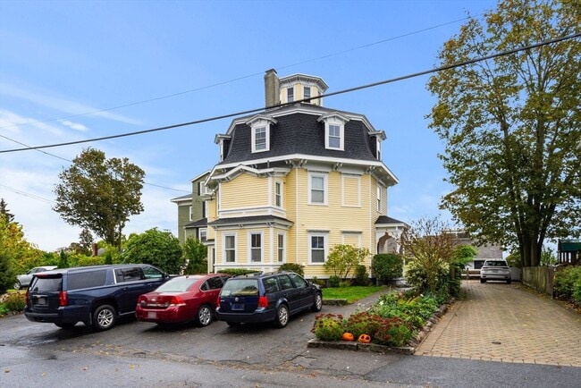 6 Mt Vernon St in Marblehead, MA - Building Photo - Building Photo