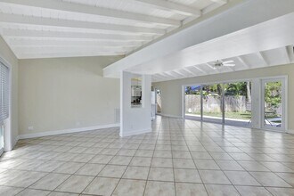 1733 SW 5th Ct in Fort Lauderdale, FL - Building Photo - Building Photo