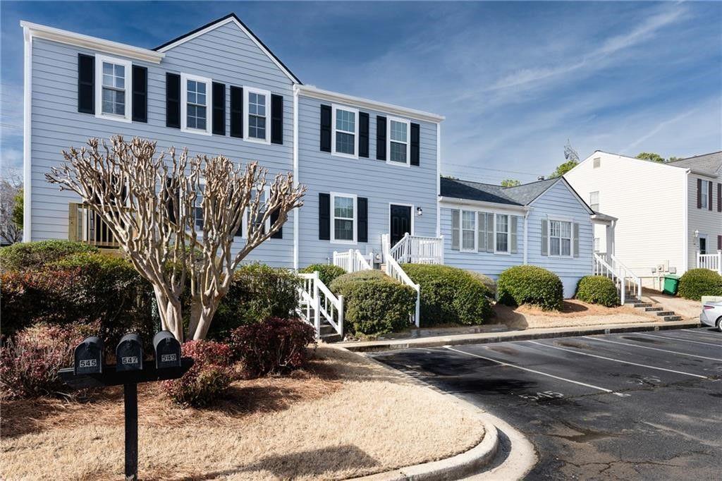 547 Harbor Lake Ct in Marietta, GA - Building Photo