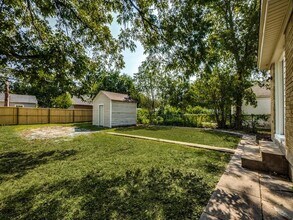 2118 Berwick Ave in Dallas, TX - Building Photo - Building Photo