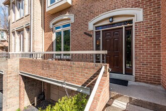 10905 Whiterim Dr in Rockville, MD - Building Photo - Building Photo