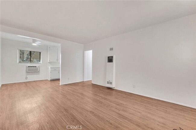 property at 14728 W Magnolia Blvd