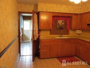 1818 W 4th St in Dunellen, NJ - Building Photo - Building Photo