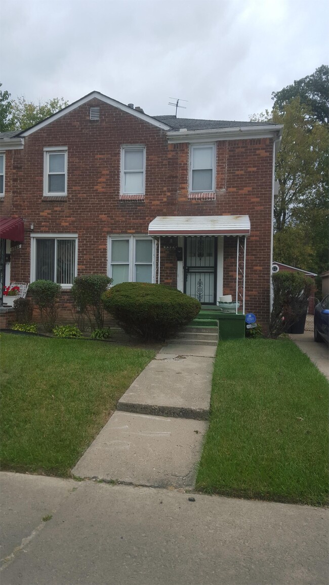 8576 Manor in Detroit, MI - Building Photo - Building Photo