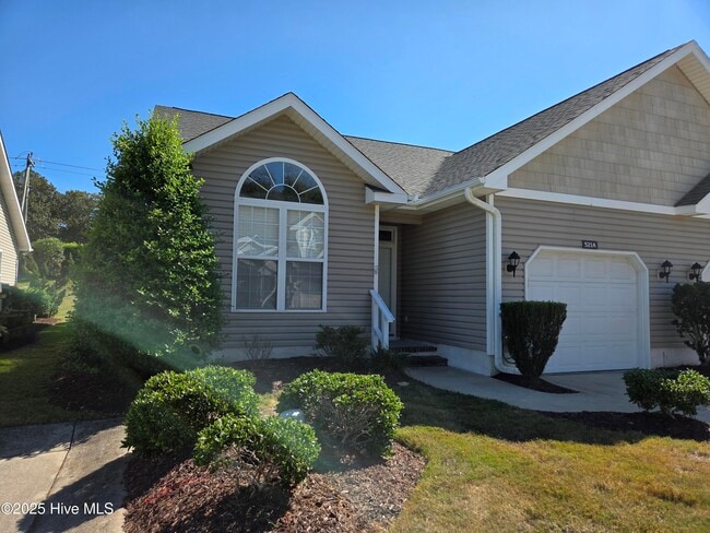 521 Village Green Dr