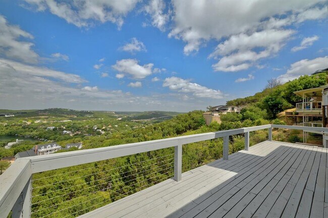 4810 Twin Valley Dr in Austin, TX - Foto de edificio - Building Photo