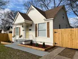 2428 Lamar Cir in Memphis, TN - Building Photo
