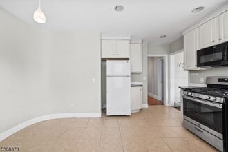 680 Franklin Ave in Nutley, NJ - Building Photo - Building Photo