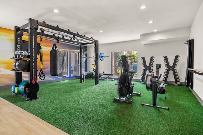 Solis at Flamingo in Las Vegas, NV - Foto de edificio - Building Photo