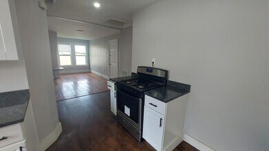 31 Bullard St in Boston, MA - Building Photo - Building Photo