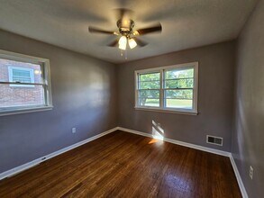 1712 Bonnyville Blvd in Louisville, KY - Building Photo - Building Photo