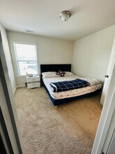 784 Amarra Dr in Fuquay Varina, NC - Building Photo - Building Photo