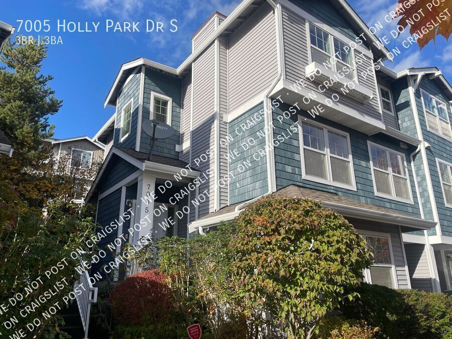 7005 Holly Park Dr S in Seattle, WA - Building Photo