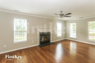 5841 Branthurst Dr in Charlotte, NC - Building Photo - Building Photo