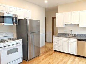 9 Belknap St, Unit 3 in Somerville, MA - Building Photo