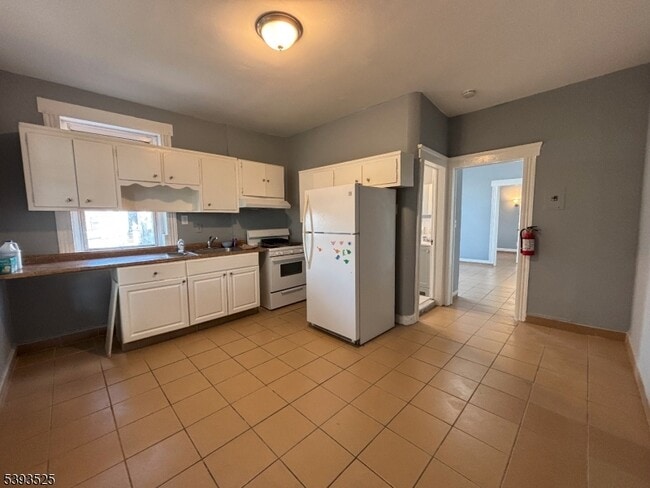 property at 514 E Jersey St