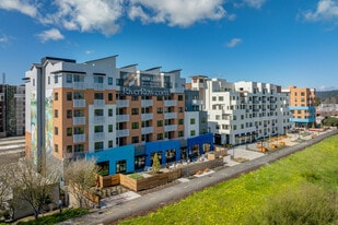River Row in Santa Cruz, CA - Building Photo
