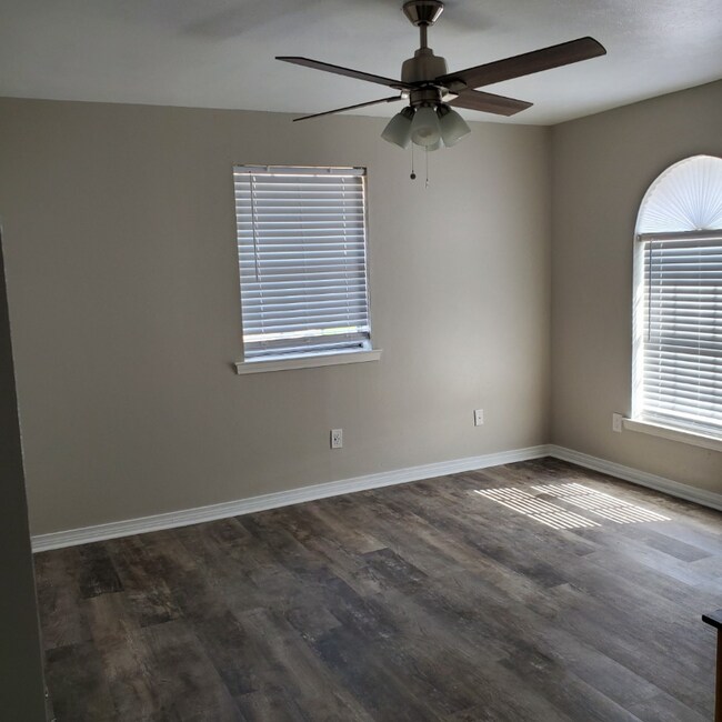 1532 Hickory Ave in Harahan, LA - Building Photo - Building Photo