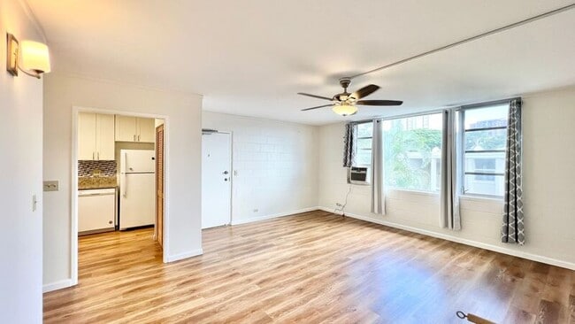 property at 98-1032-1032 Moanalua Rd