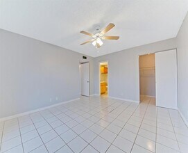 505 S Pine Island Rd, Unit 302B in Plantation, FL - Building Photo - Building Photo