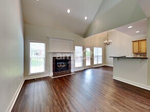 3014 Honeysuckle Dr in Spring Hill, TN - Building Photo - Building Photo
