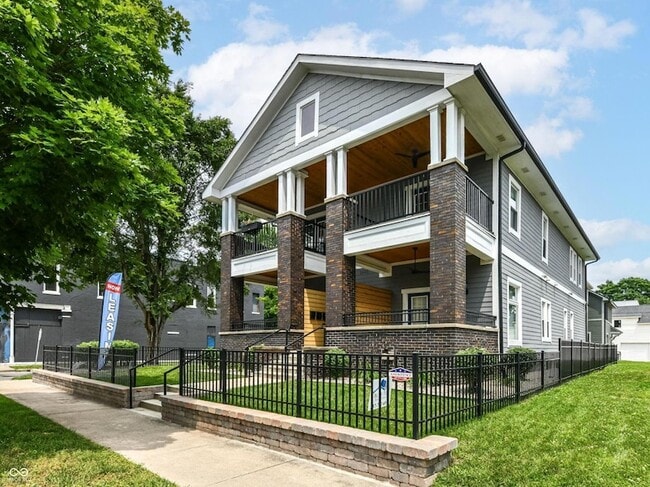 2645 N College Ave, Unit A in Indianapolis, IN - Foto de edificio - Building Photo