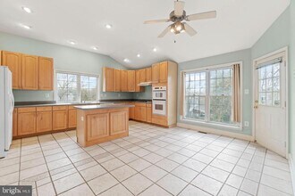 1818 Panarama Ct in McLean, VA - Building Photo - Building Photo