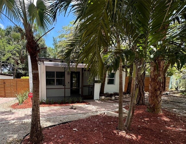 property at 1733 SW 13th St