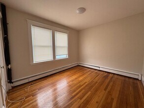 26 Hanover St in Lynn, MA - Building Photo - Building Photo