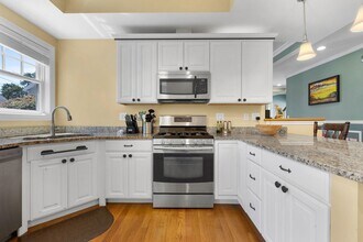 12 Revere Pl in Medford, MA - Building Photo - Building Photo