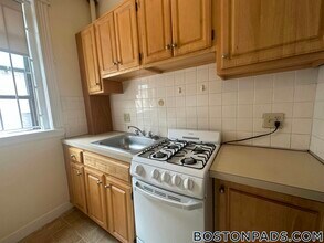 1148 Commonwealth Ave, Unit 18 in Boston, MA - Building Photo - Building Photo